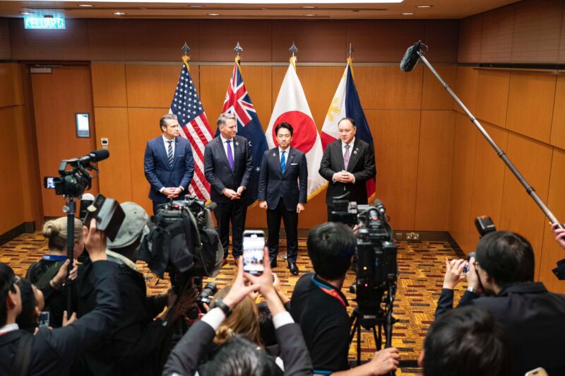 Image for the Tweet beginning: I met with my counterparts