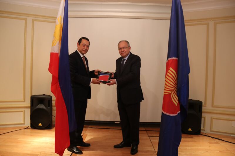 Image for the Tweet beginning: Today in DC: PH assumes