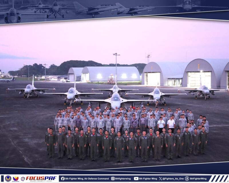 Image for the Tweet beginning: The Philippine Air Force’s 5th